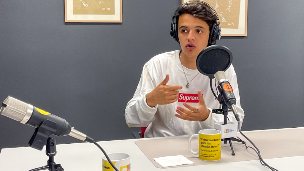 CIS University We received in the Podcast the visit of Tito Customs 2