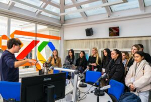 CIS University CIS University Marketing and Communication students visit the heart of Radio 1