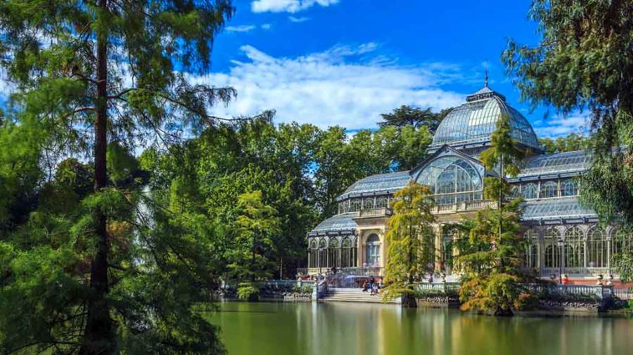 Reasons to study abroad Reasons to study abroad