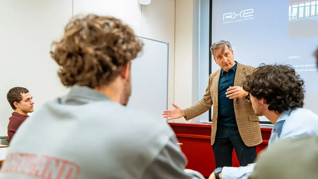 CIS University Dr. Antonio Roibás, first guest of the CIS University Sports Business Speaker Series 2