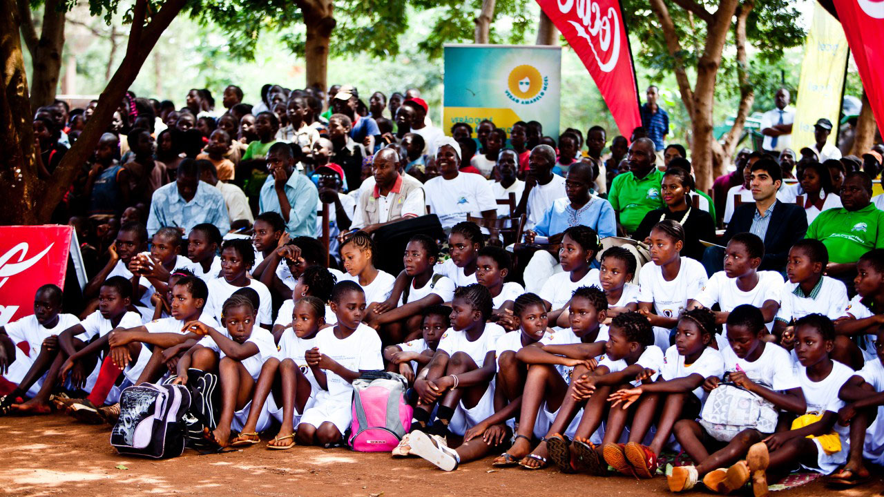 Inauguración de la Escuela Socio Deportiva en Massaca, Mozambique