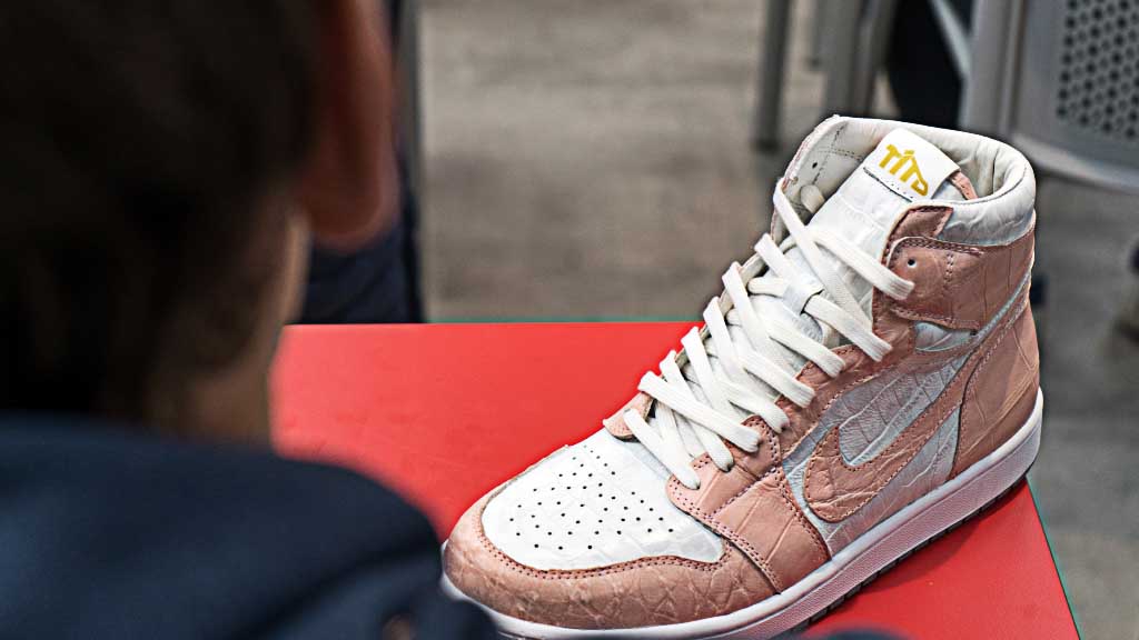 CIS University Tito Customs el emprendedor tras las zapatillas de las celebrities 3