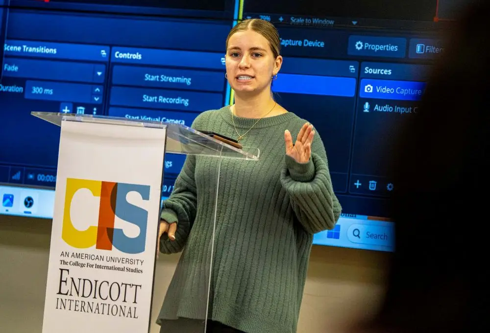 como trabajar en un consulado